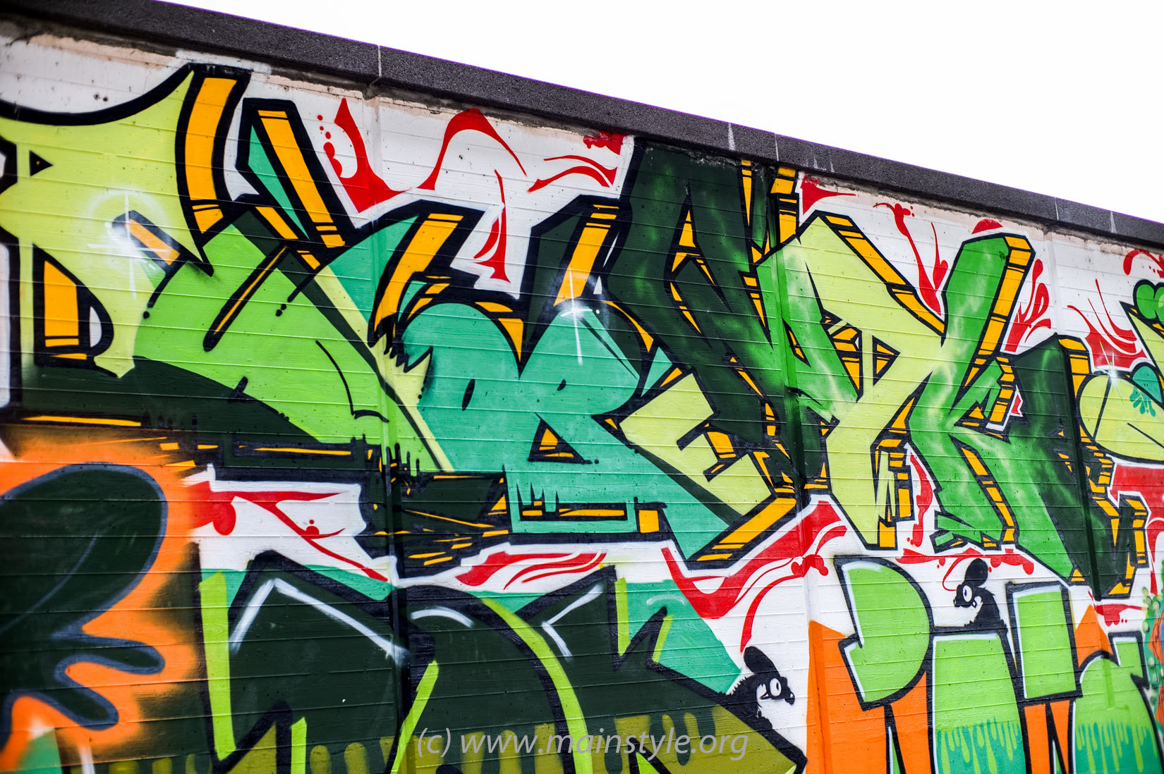 Frankfurt-Höchst_Graffiti_Süwag-Wall_2012 (28 von 35)
