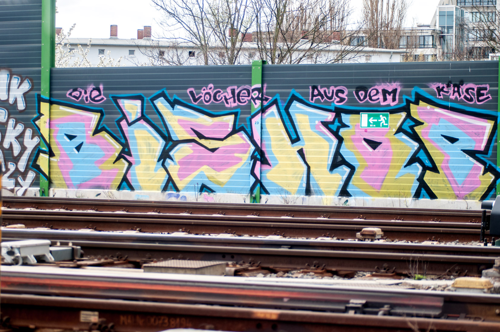 Frankfurt_Graffiti_Gallus Warte_2014-03 (33 von 45)