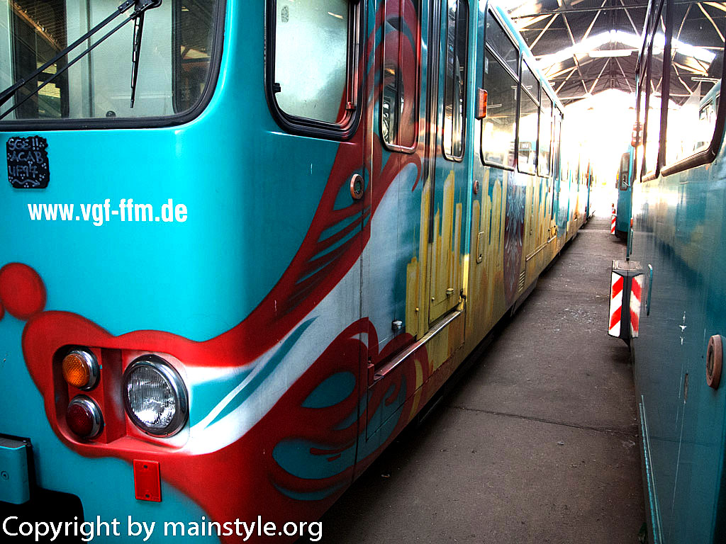 Frankfurt_Graffiti_U-Bahn_Straßenbahn_2010-2013-1256