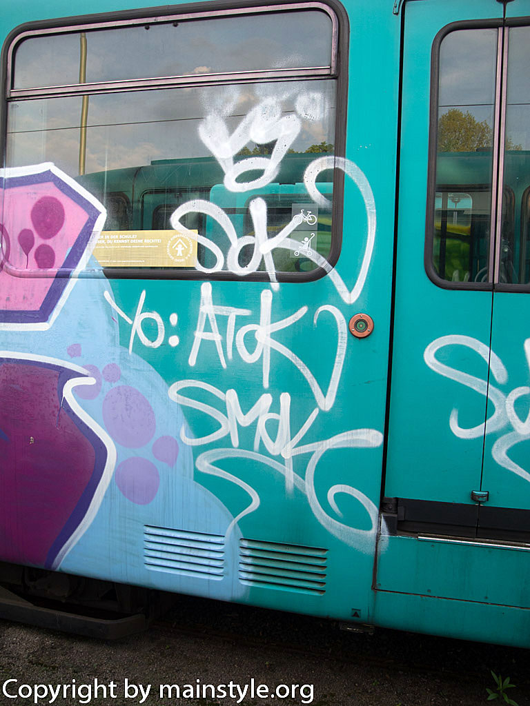 Frankfurt_Graffiti_U-Bahn_Straßenbahn_2010-2013-SOPE_2