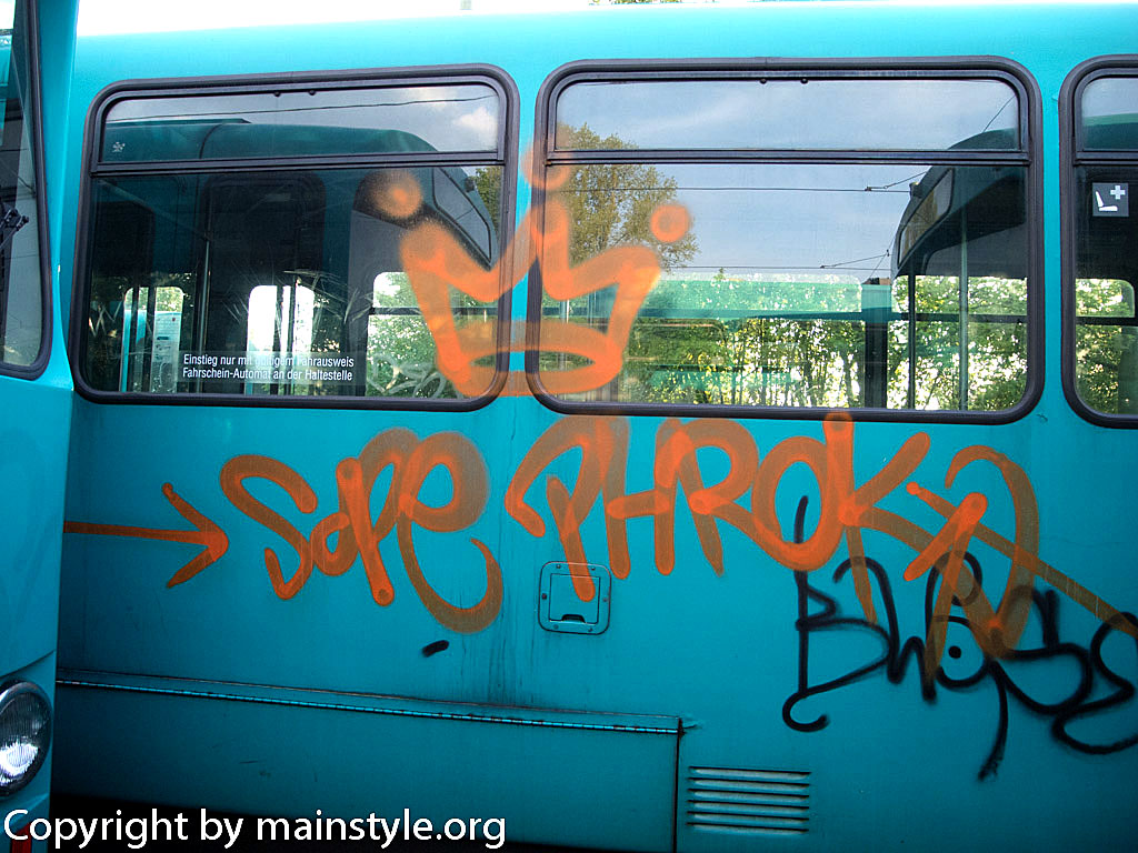 Frankfurt_Graffiti_U-Bahn_Straßenbahn_2010-2013-SOPE_PHROK