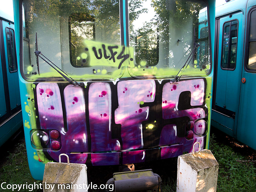 Frankfurt_Graffiti_U-Bahn_Straßenbahn_2010-2013-ULFS