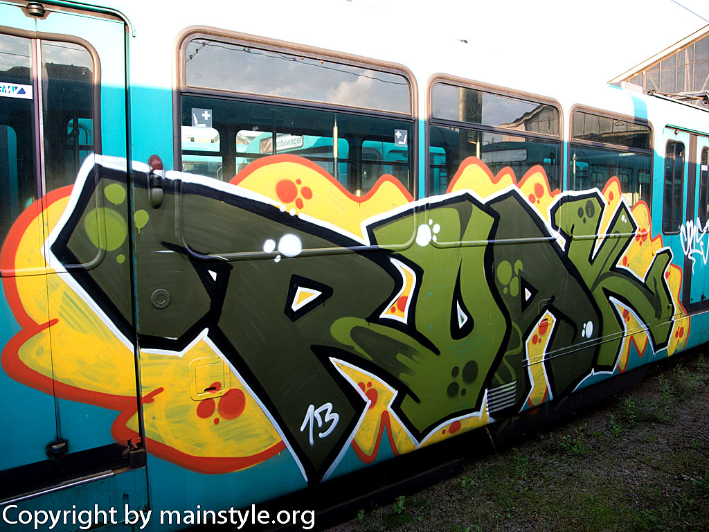 Frankfurt_Graffiti_U-Bahn_Straßenbahn_2010-2013-maybe_ROAK